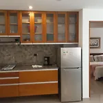 Hospedaje Empresarial Av Velasco Astete