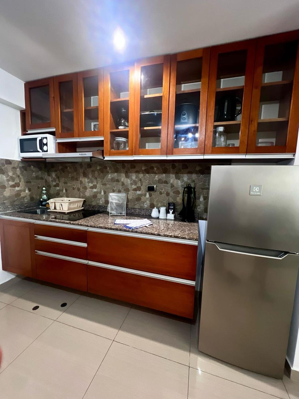 Apartamento Empresarial Av Velasco Astete *